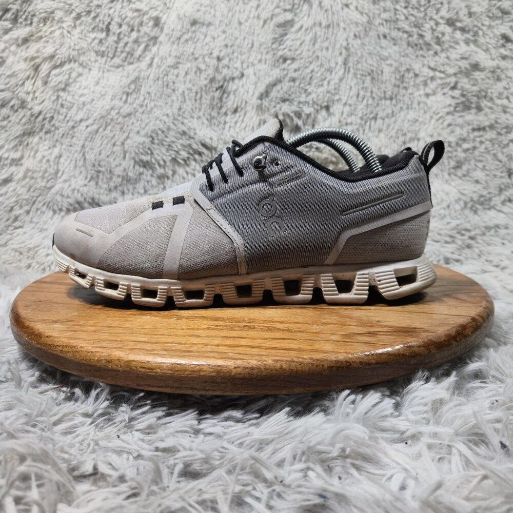 On Cloud Womens Size 10.5 Running Shoes Two Tone Gray Athletic Low Top Sneakers